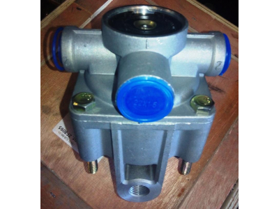 Клапан регулировки тормозных усилий на задние мосты (ускорительный) SH F3000 SHAANXI / Shacman (ШАНКСИ / Шакман) DZ9112360047 фото 1 Нижний Тагил