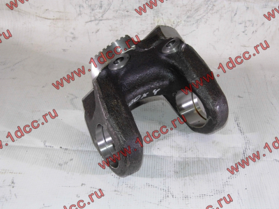 Фланец карданного вала D-180, 4 отв., с насечками, под крест. d-62х160 H HOWO (ХОВО) AZ9115311010 фото 1 Нижний Тагил