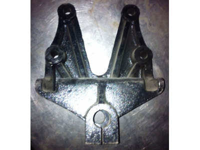 Кронштейн крепления передней рессоры передний 6х4 F J6 FAW (ФАВ) 2932441-80B/C для самосвала фото 1 Нижний Тагил