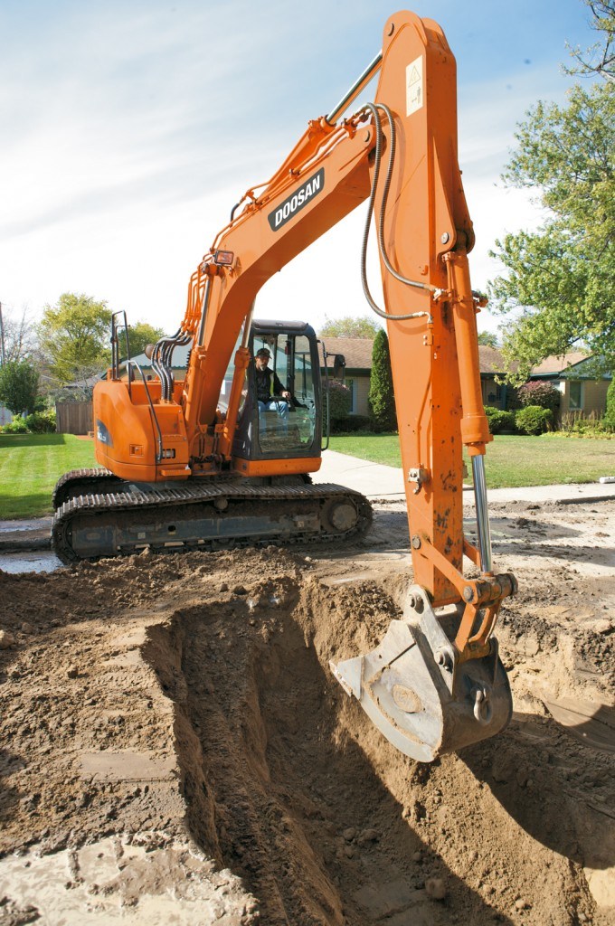 Экскаватор Doosan DX140LCR-3